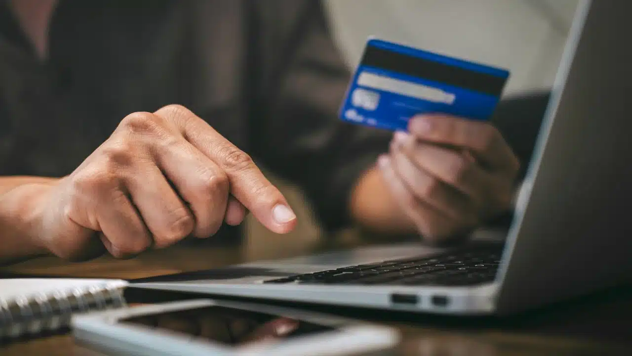 cartões de crédito sem anuidade