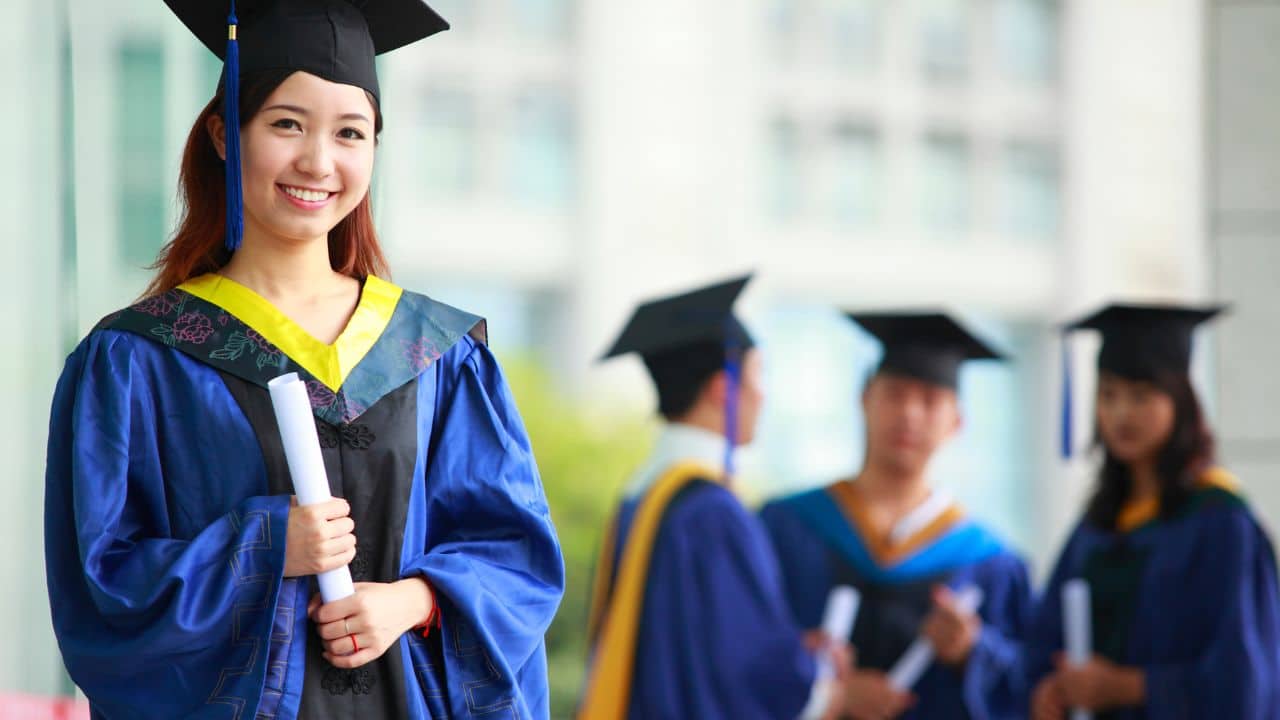 pós-graduação de aperfeiçoamento gratuito